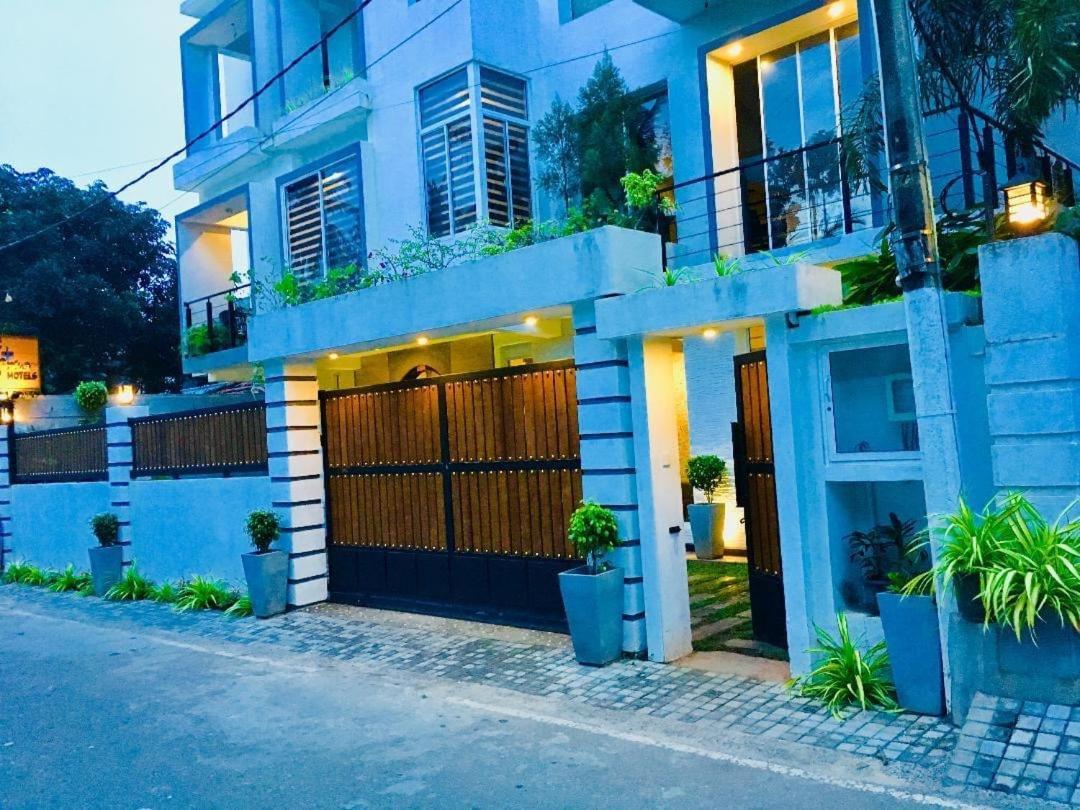 8 Plus Motels Negombo Exteriér fotografie
