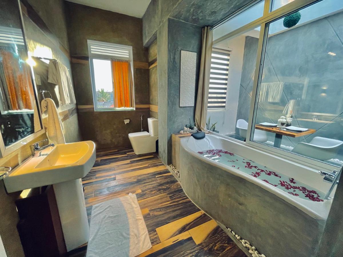 8 Plus Motels Negombo Exteriér fotografie