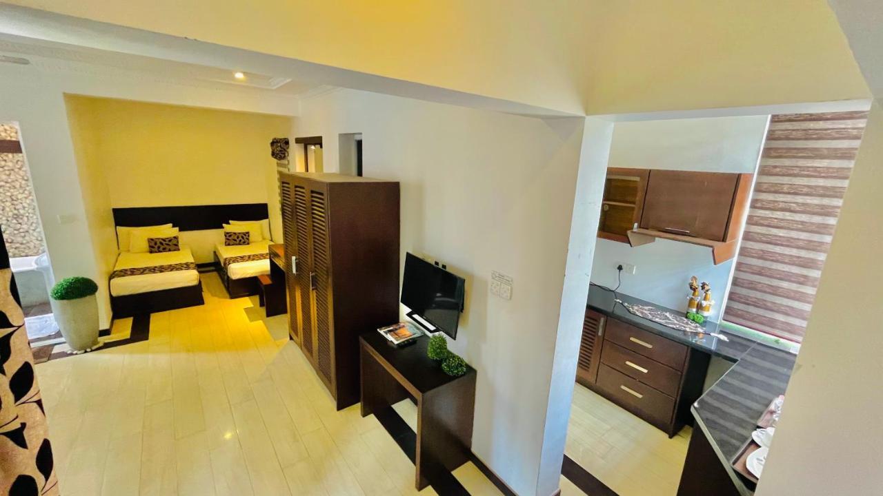 8 Plus Motels Negombo Exteriér fotografie