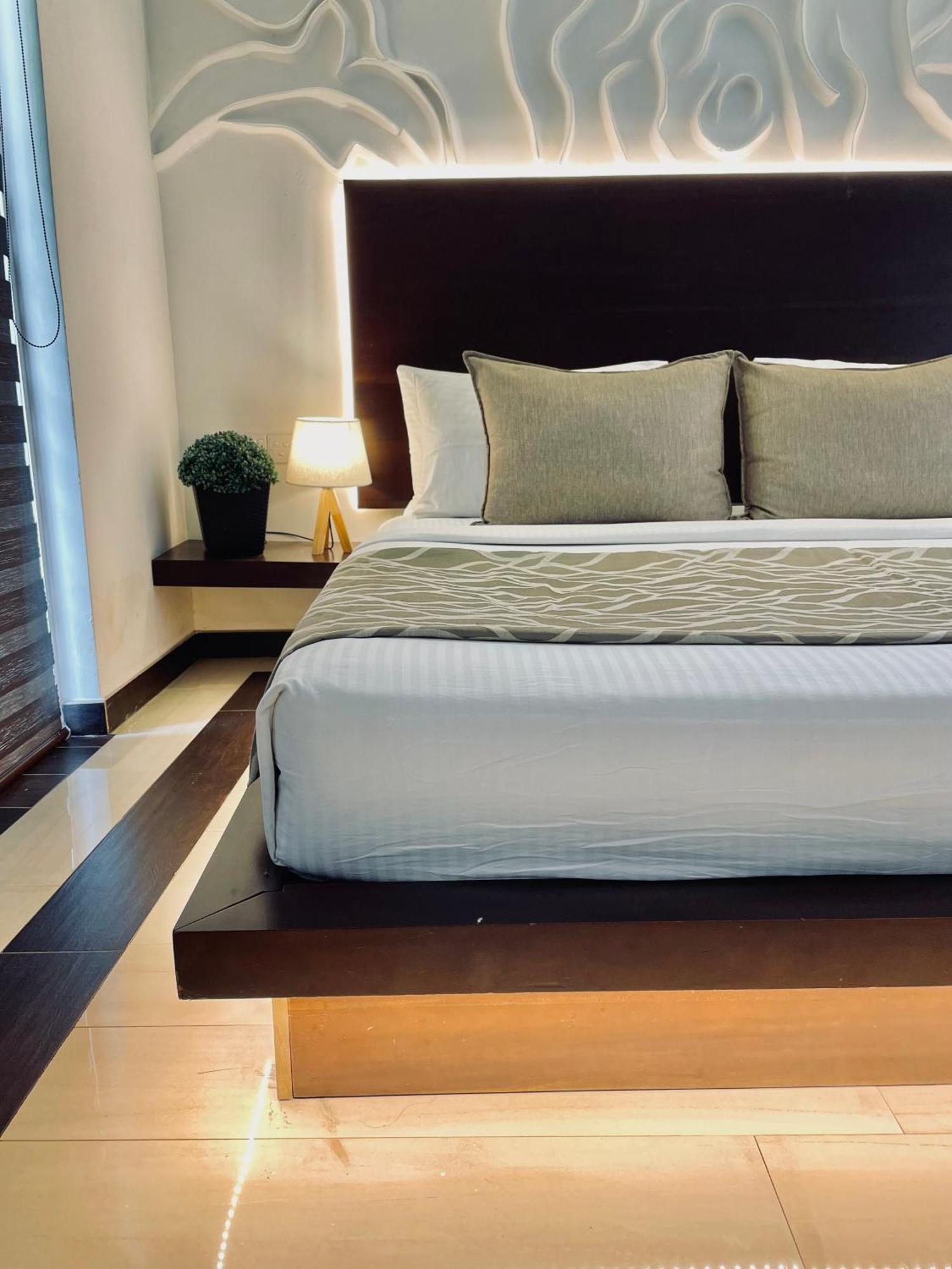 8 Plus Motels Negombo Exteriér fotografie